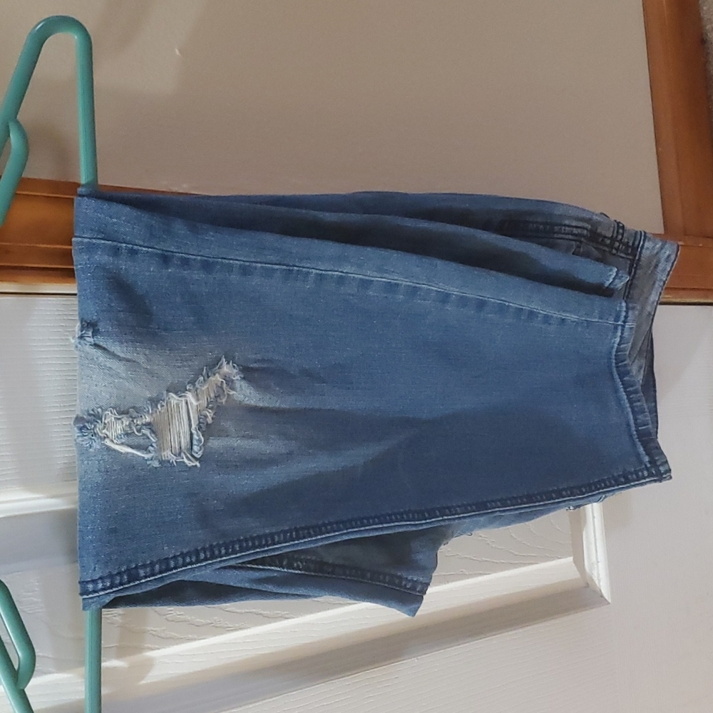 Jeans - Picture 2 of 3